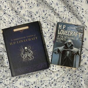 H.P. Lovecraft Short Stories Hardcover(2016) & Paperback(1988) Books